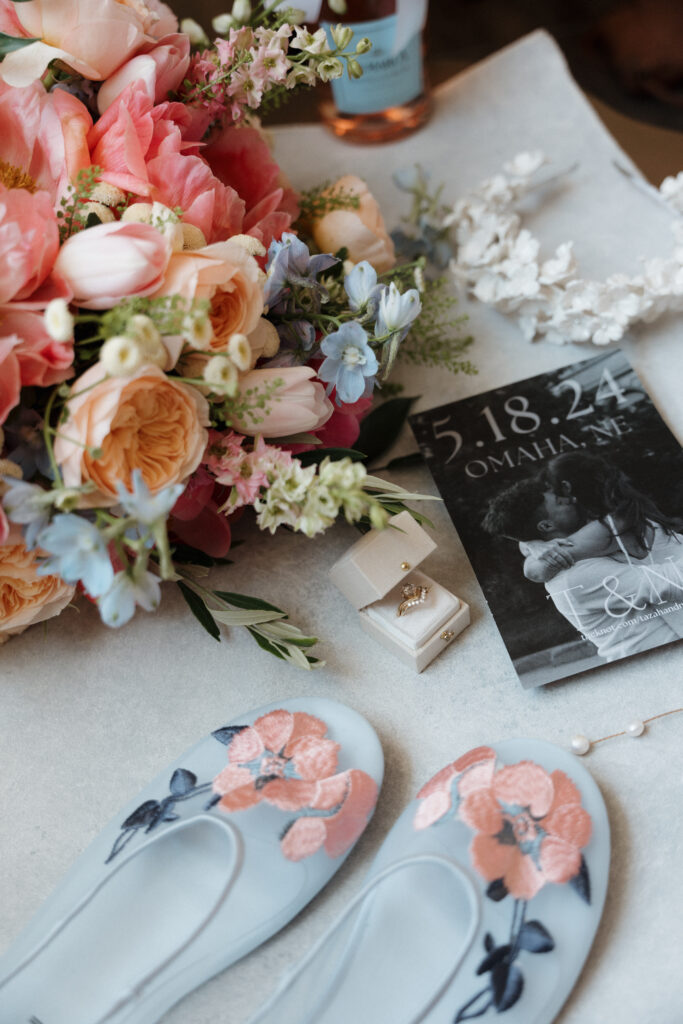 Phoenix wedding photographer captures intricate Catholic wedding details with a luxury touch